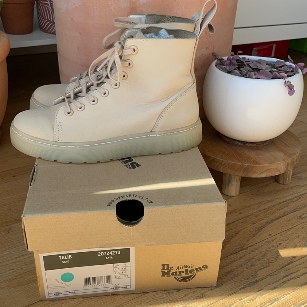 Dr. Martens - Talib